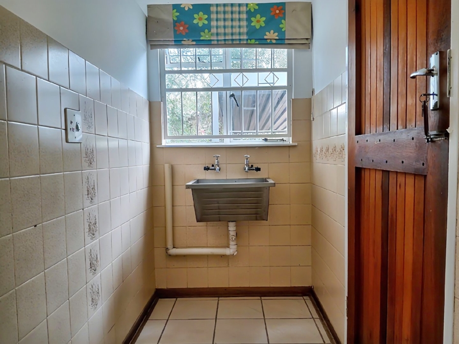 5 Bedroom Property for Sale in Universitas Ridge Free State